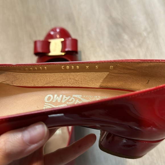 Ferragamo Vara pump - Picture 4 of 4